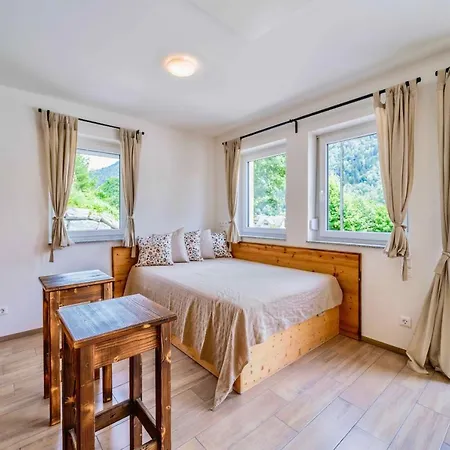 Ferienhaus2, Ideal Fuer 2 Paare Und , Terrasse, 85m2, 2 Baeder, Aktivurlaub Am Und In Den Bergen