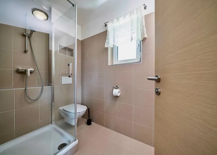 Dom wakacyjny Ferienhaus2, Ideal Fuer 2 Paare Und , Terrasse, 85m2, 2 Baeder, Aktivurlaub Am Und In Den Bergen Döbriach