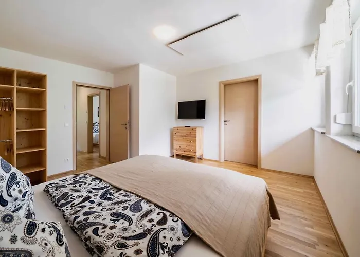 Ferienhaus2, Ideal Fuer 2 Paare Und , Terrasse, 85m2, 2 Baeder, Aktivurlaub Am Und In Den Bergen Dom wakacyjny *